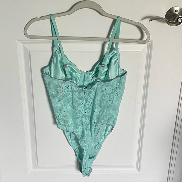 New! Victoria's Secret Waterfall Tease Lace Unlined Demi Bodysuit 47410 - Picture 7 of 14